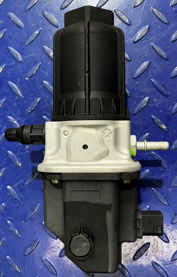 MERCEDES-BENZ AdBlue Pump Reconditioned Mercedes Actros MP5 - Bình AdBlue: hình 2 MERCEDES-BENZ AdBlue Pump Reconditioned Mercedes Actros MP5 - Bình AdBlue: hình 2