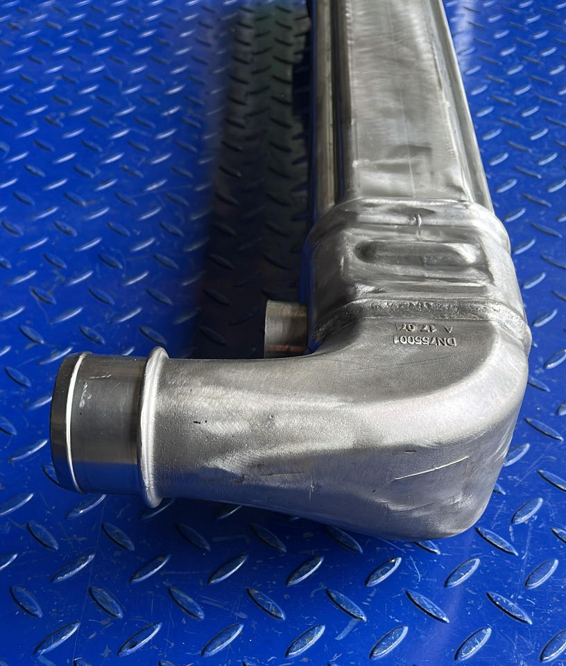 Mercedes Actros Arocs OM473 EGR Cooler A4731400575 - Bộ làm mát EGR cho Xe tải: hình 4 Mercedes Actros Arocs OM473 EGR Cooler A4731400575 - Bộ làm mát EGR cho Xe tải: hình 4
