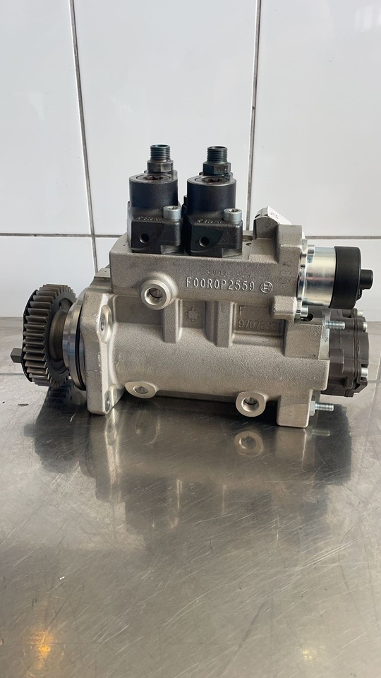 Mercedes Actros MP4 Injection Pump A4700900850 - Bơm nhiên liệu cho Xe tải: hình 4 Mercedes Actros MP4 Injection Pump A4700900850 - Bơm nhiên liệu cho Xe tải: hình 4