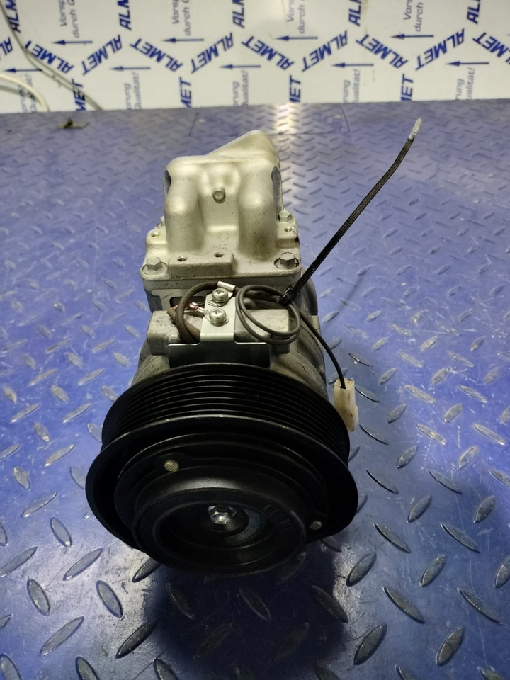 Mercedes Benz Atego A0002340811 - Lốc điều hòa cho Xe tải: hình 1 Mercedes Benz Atego A0002340811 - Lốc điều hòa cho Xe tải: hình 1