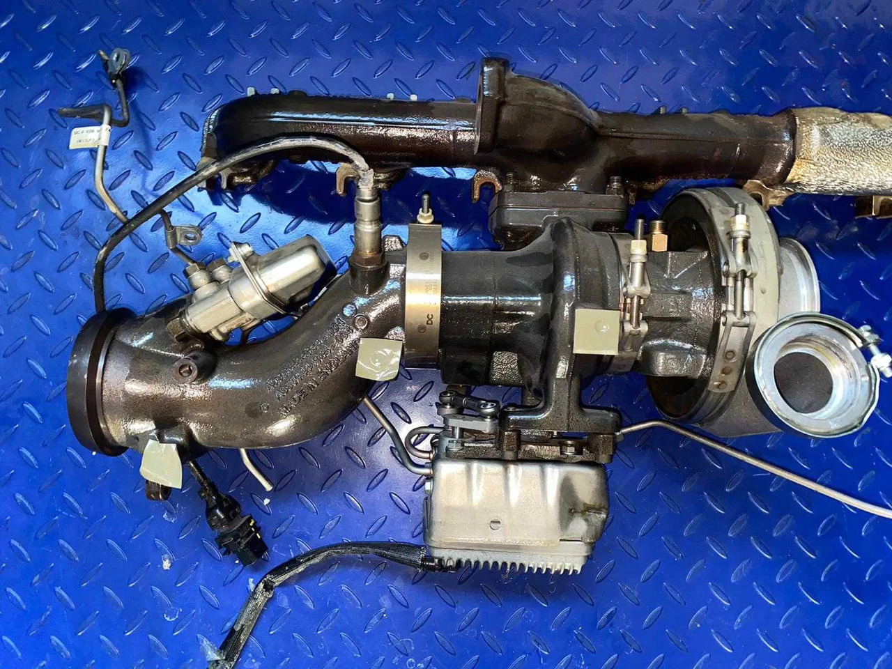 Mercedes Benz Atego OM936 Euro 6 A9360901880 - Bộ tăng áp: hình 1 Mercedes Benz Atego OM936 Euro 6 A9360901880 - Bộ tăng áp: hình 1