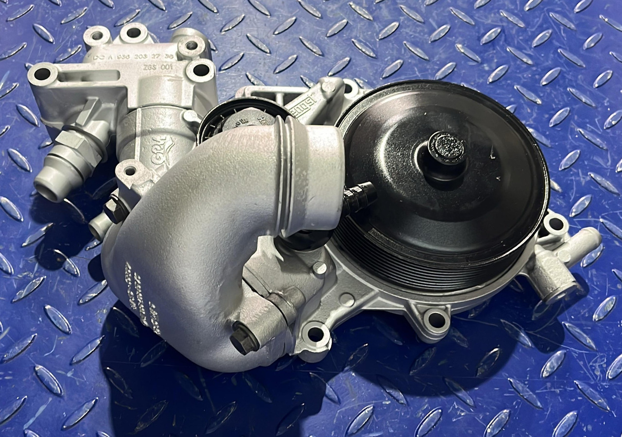 Mercedes Benz Waterpump Atego OM936 - Máy bơm nước: hình 4 Mercedes Benz Waterpump Atego OM936 - Máy bơm nước: hình 4