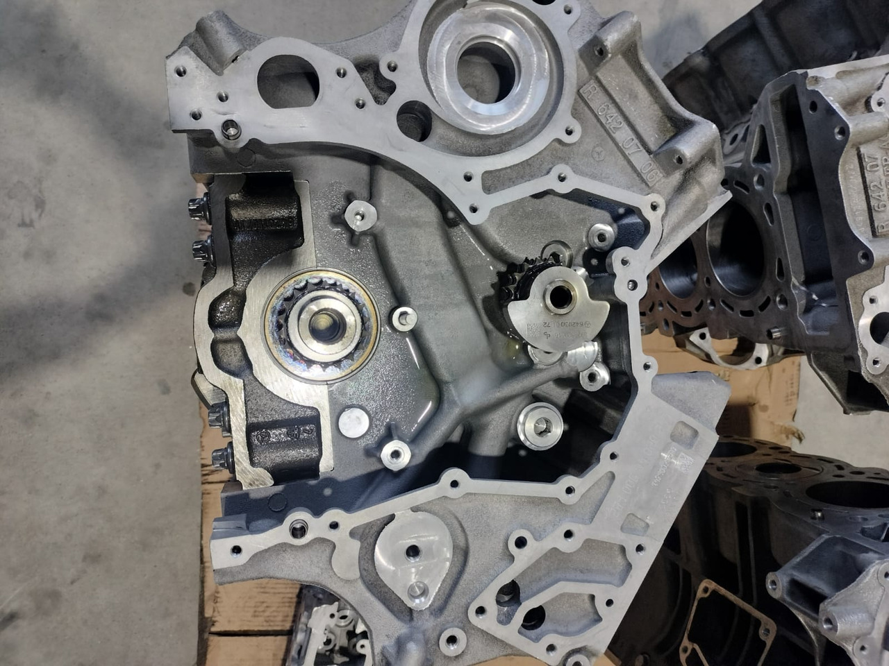 MERCEDES-BENZ 642820 MERCEDES ML GL 3 0 CDI - Phụ tùng cho Xe tải: hình 4 MERCEDES-BENZ 642820 MERCEDES ML GL 3 0 CDI - Phụ tùng cho Xe tải: hình 4