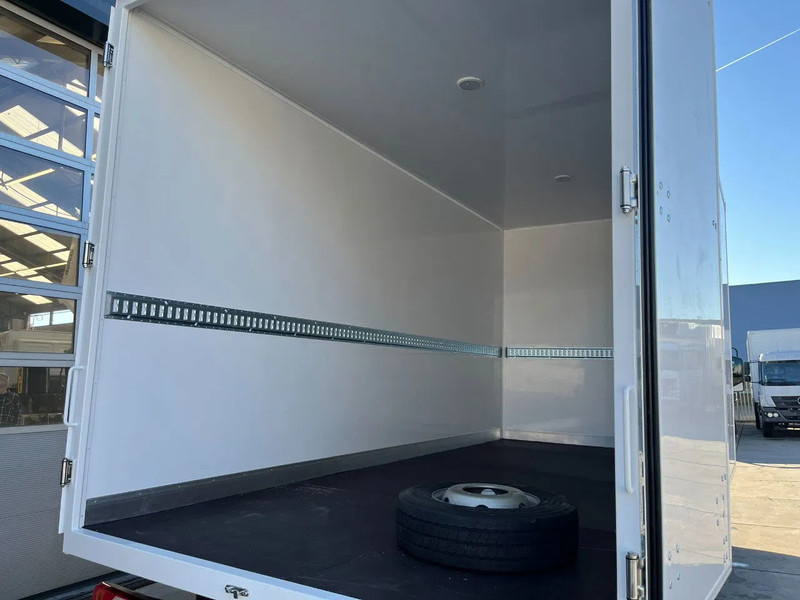Xe tải hộp mới Mercedes-Benz Accelo 915 4x2 Closed Cargo Truck: hình 12