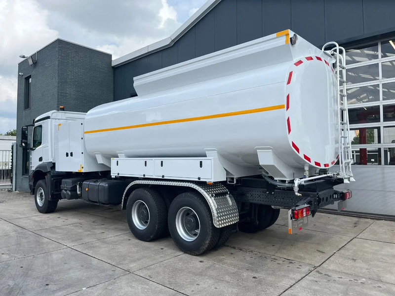 Mercedes-Benz Arocs 4040 6x6 Water Tank Truck - Xe bồn: hình 3 Mercedes-Benz Arocs 4040 6x6 Water Tank Truck - Xe bồn: hình 3