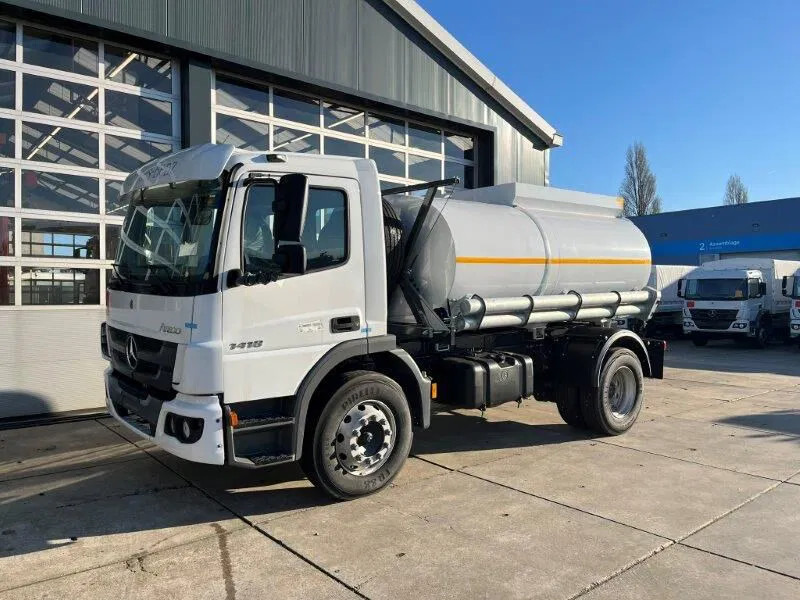 Mercedes-Benz Atego 1418 4x2 Fuel Tank Truck - Xe bồn: hình 1 Mercedes-Benz Atego 1418 4x2 Fuel Tank Truck - Xe bồn: hình 1