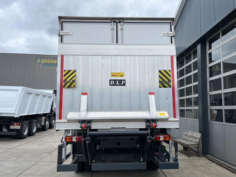 Mercedes-Benz Atego 1725 4x4 Refrigerator Truck (1 unit) - Xe tải đông lạnh: hình 5 Mercedes-Benz Atego 1725 4x4 Refrigerator Truck (1 unit) - Xe tải đông lạnh: hình 5