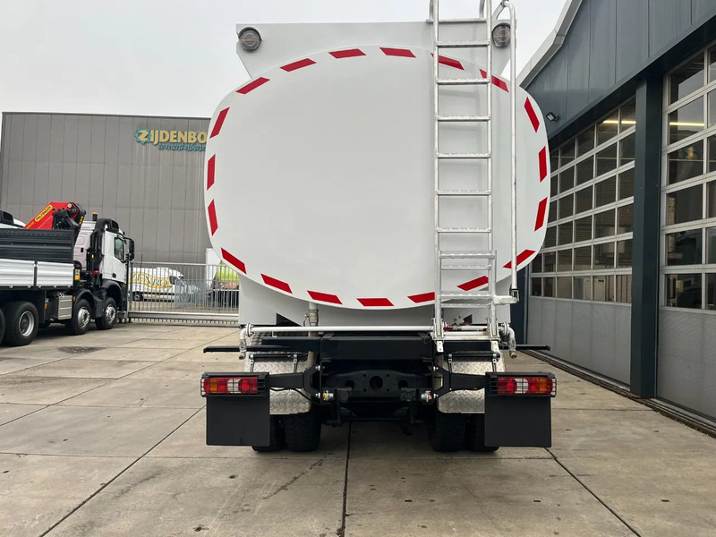 Mercedes-Benz Axor 3344 6x4 Water Tank Truck - Xe bồn: hình 5 Mercedes-Benz Axor 3344 6x4 Water Tank Truck - Xe bồn: hình 5