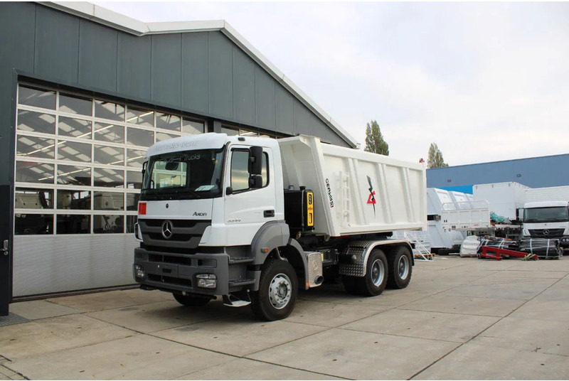 Mercedes-Benz Axor 3344 K 6x4 Tipper Truck - Xe ben: hình 2 Mercedes-Benz Axor 3344 K 6x4 Tipper Truck - Xe ben: hình 2