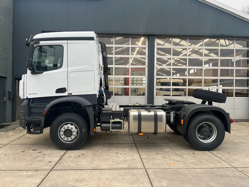 Mercedes-Benz Actros 2045 S 4x2 Tractor Head - Xe đầu kéo: hình 2 Mercedes-Benz Actros 2045 S 4x2 Tractor Head - Xe đầu kéo: hình 2