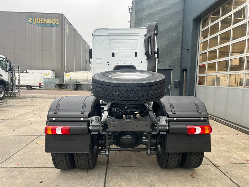 Mercedes-Benz Actros 2045 S 4x2 Tractor Head - Xe đầu kéo: hình 5 Mercedes-Benz Actros 2045 S 4x2 Tractor Head - Xe đầu kéo: hình 5