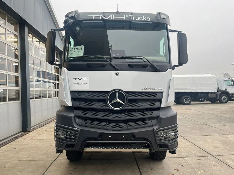 Mercedes-Benz Actros 2045 S 4x2 Tractor Head - Xe đầu kéo: hình 4 Mercedes-Benz Actros 2045 S 4x2 Tractor Head - Xe đầu kéo: hình 4