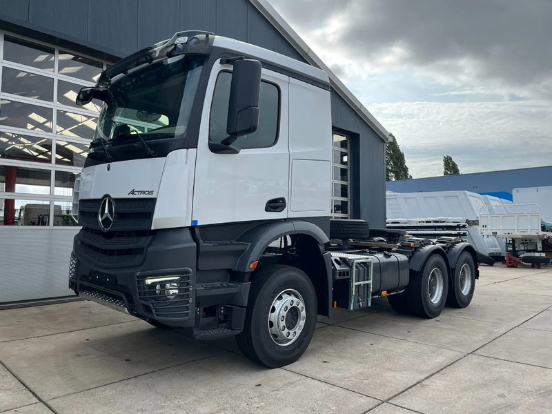 Mercedes-Benz Actros 3340 S 6x4 Tractor Head - Xe đầu kéo: hình 1 Mercedes-Benz Actros 3340 S 6x4 Tractor Head - Xe đầu kéo: hình 1