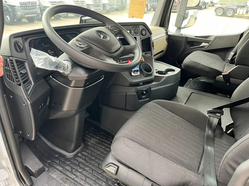 Cho thuê Mercedes-Benz Actros 3340 S 6x4 Tractor Head Mercedes-Benz Actros 3340 S 6x4 Tractor Head: hình 16