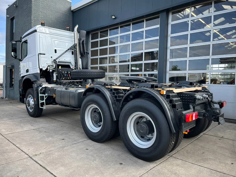 Mercedes-Benz Arocs 4058 AS 6x6 Tractor Head 180T Push Pull EURO-5 - Xe đầu kéo: hình 3 Mercedes-Benz Arocs 4058 AS 6x6 Tractor Head 180T Push Pull EURO-5 - Xe đầu kéo: hình 3