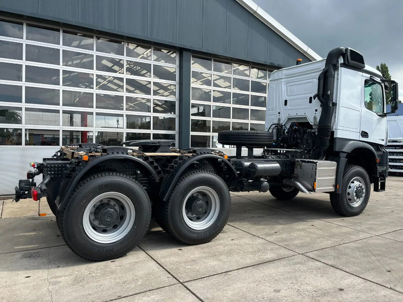 Mercedes-Benz Arocs 4058 AS 6x6 Tractor Head 180T Push Pull (Pre order) - Xe đầu kéo: hình 5 Mercedes-Benz Arocs 4058 AS 6x6 Tractor Head 180T Push Pull (Pre order) - Xe đầu kéo: hình 5
