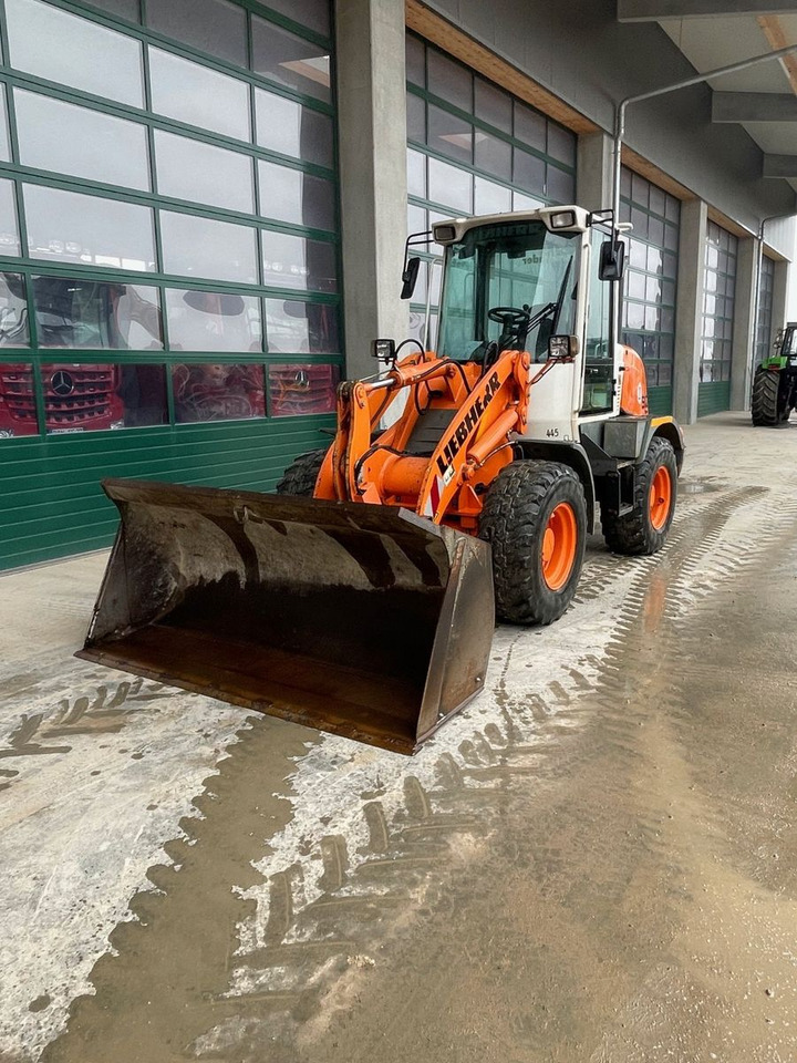 Liebherr L510 - Máy xúc lật bánh lốp: hình 2 Liebherr L510 - Máy xúc lật bánh lốp: hình 2