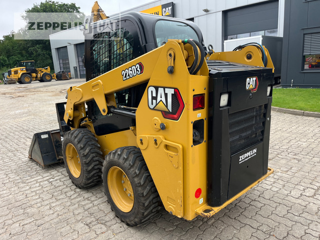 Cat 226D - Máy xúc lật đa năng: hình 5 Cat 226D - Máy xúc lật đa năng: hình 5