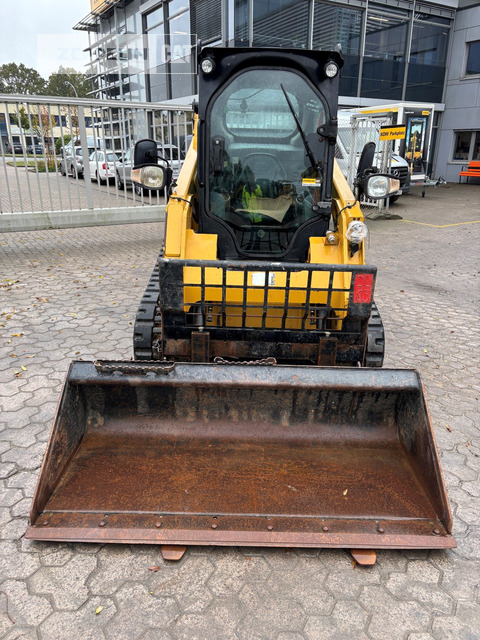 Cat 259D - Máy xúc lật đa năng: hình 2 Cat 259D - Máy xúc lật đa năng: hình 2