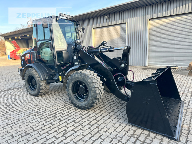 Cat 908M - Máy xúc lật bánh lốp: hình 4 Cat 908M - Máy xúc lật bánh lốp: hình 4