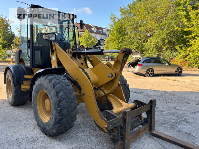 Cat 908M - Máy xúc lật bánh lốp: hình 5 Cat 908M - Máy xúc lật bánh lốp: hình 5