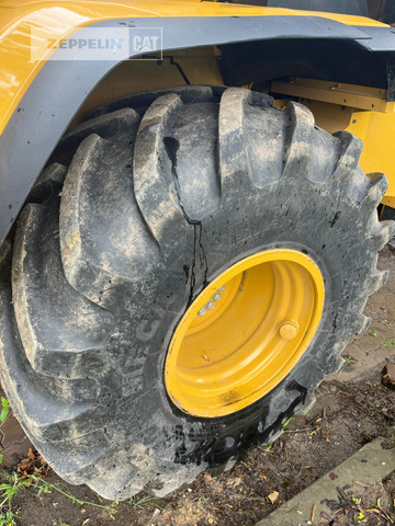 Cat 926M - Máy xúc lật bánh lốp: hình 4 Cat 926M - Máy xúc lật bánh lốp: hình 4
