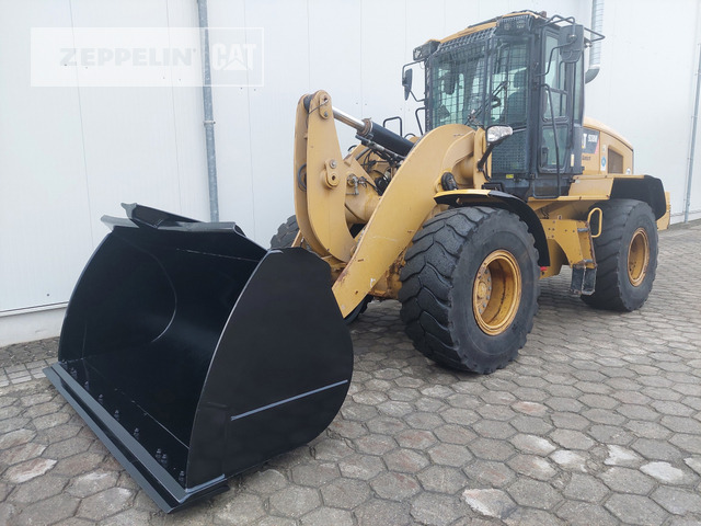 Cat 938M - Máy xúc lật bánh lốp: hình 1 Cat 938M - Máy xúc lật bánh lốp: hình 1