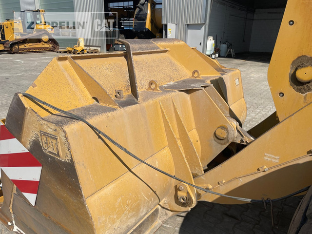 Máy xúc lật bánh lốp Cat 950M: hình 12