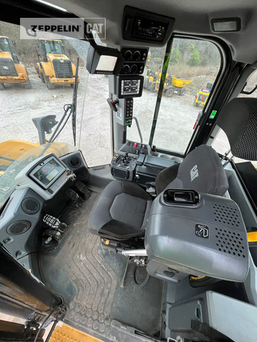 Cat 962M - Máy xúc lật bánh lốp: hình 5 Cat 962M - Máy xúc lật bánh lốp: hình 5