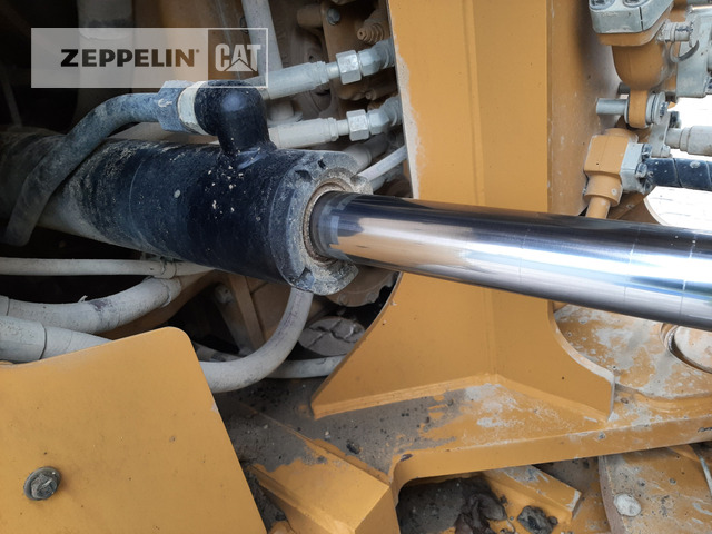 Máy xúc lật bánh lốp Cat 982M: hình 16 Máy xúc lật bánh lốp Cat 982M: hình 16