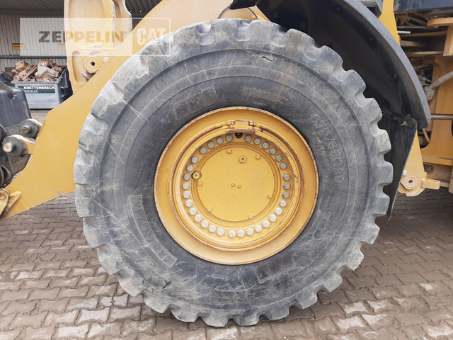 Máy xúc lật bánh lốp Cat 982M: hình 12 Máy xúc lật bánh lốp Cat 982M: hình 12