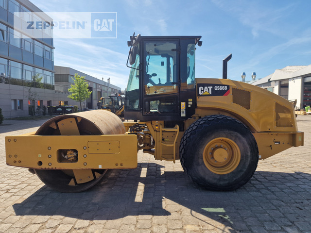 Cat CS66B - Máy đầm: hình 3 Cat CS66B - Máy đầm: hình 3