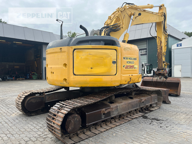 New Holland E235 - Máy xúc bánh xích: hình 5 New Holland E235 - Máy xúc bánh xích: hình 5