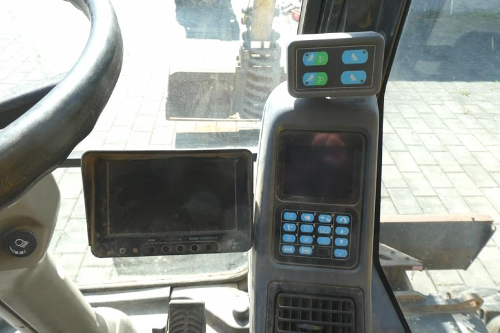 KOMATSU HANOMAG Mobilbagger PW140-7 Mobilbagger - Máy xúc bánh lốp: hình 5 KOMATSU HANOMAG Mobilbagger PW140-7 Mobilbagger - Máy xúc bánh lốp: hình 5