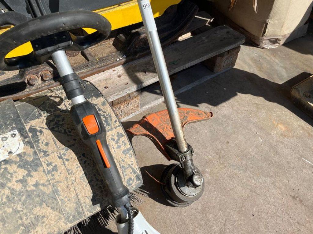 Kombimotor KM 131/R Kleinteile - Trang thiết bị vườn: hình 4 Kombimotor KM 131/R Kleinteile - Trang thiết bị vườn: hình 4