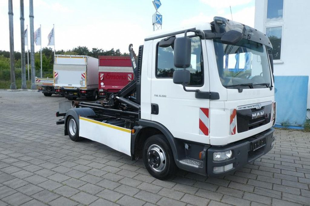 MAN TG-L 8.180 Abrollkipper - Xe tải nâng móc: hình 2 MAN TG-L 8.180 Abrollkipper - Xe tải nâng móc: hình 2