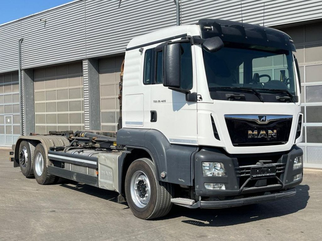 MAN TG-S 26.420/6x2 Abrollkipper - Xe tải nâng móc: hình 2 MAN TG-S 26.420/6x2 Abrollkipper - Xe tải nâng móc: hình 2