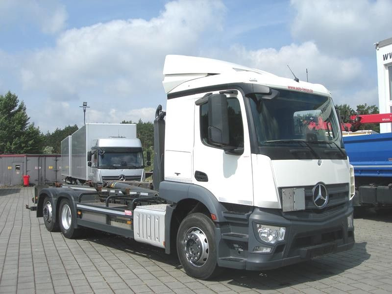 Mercedes-Benz Actros neu 2543 L 6x2 Abrollkipper Meiller Funk - Xe tải nâng móc: hình 2 Mercedes-Benz Actros neu 2543 L 6x2 Abrollkipper Meiller Funk - Xe tải nâng móc: hình 2