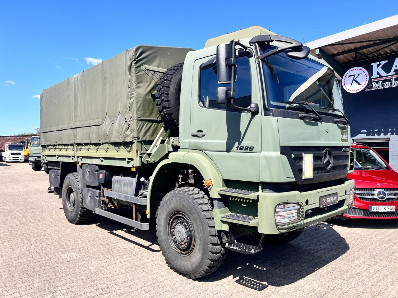 Mercedes-Benz 1829 A Axor 4x4 EX- 31 TKM Camper Expedi - Xe tải thùng mui bạt: hình 1 Mercedes-Benz 1829 A Axor 4x4 EX- 31 TKM Camper Expedi - Xe tải thùng mui bạt: hình 1