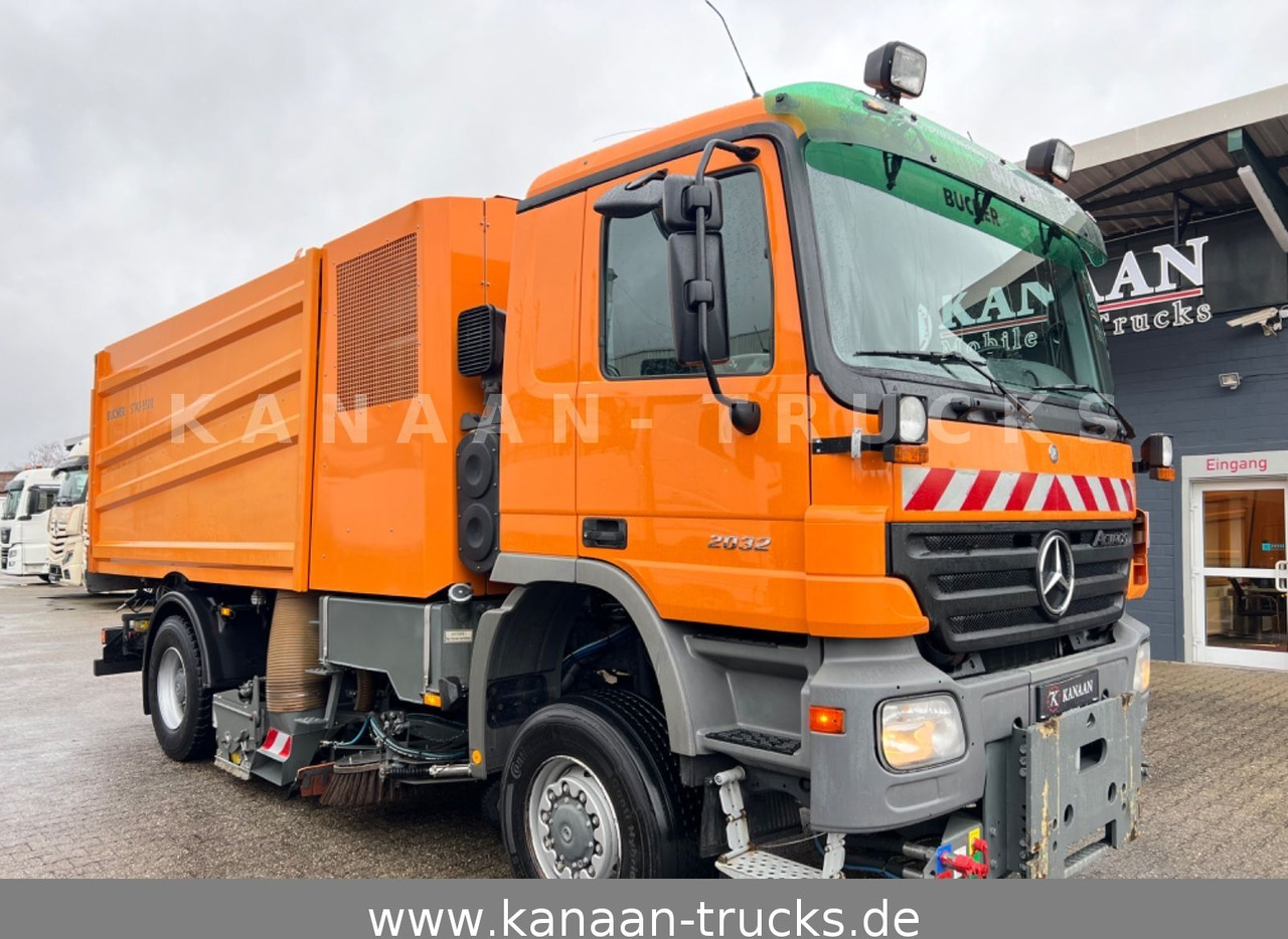 Mercedes-Benz 2032 Actros 4x4 Bucher STKF 9500 AIRPORT KLIMA - Xe quét đường: hình 2 Mercedes-Benz 2032 Actros 4x4 Bucher STKF 9500 AIRPORT KLIMA - Xe quét đường: hình 2
