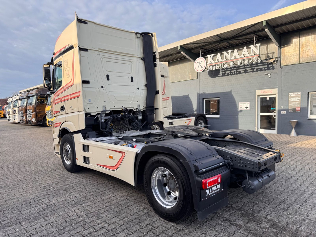 Mercedes-Benz 1848 L Actros 5 GigaSpace - Xe đầu kéo: hình 4 Mercedes-Benz 1848 L Actros 5 GigaSpace - Xe đầu kéo: hình 4