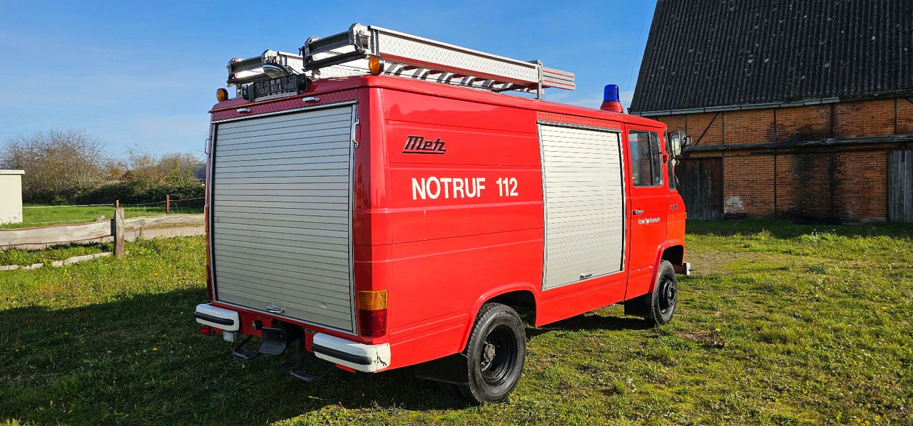 Mercedes-Benz 409 Feuerwehr Oldtimer Eventfahrzeug Traumauto - Xe tải nhỏ: hình 4 Mercedes-Benz 409 Feuerwehr Oldtimer Eventfahrzeug Traumauto - Xe tải nhỏ: hình 4