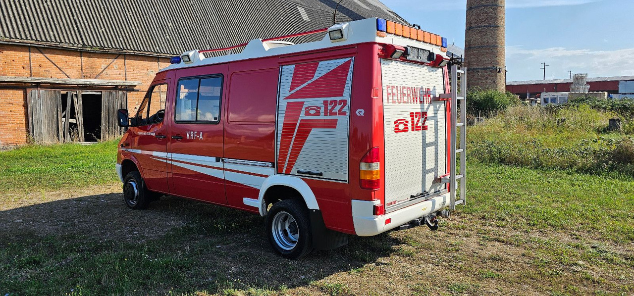 Mercedes-Benz Allrad Sprinter 416 Feuerwehr 4x4 VAN - Xe tải nhỏ: hình 4 Mercedes-Benz Allrad Sprinter 416 Feuerwehr 4x4 VAN - Xe tải nhỏ: hình 4