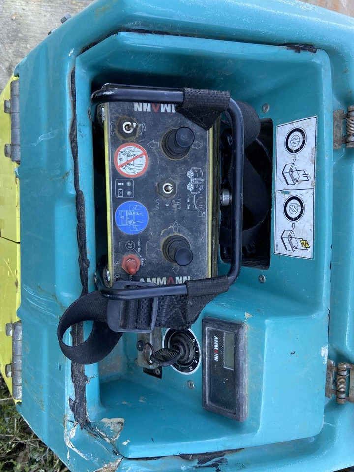 Ammann Rammax 1575 (1324) - Máy đầm: hình 4 Ammann Rammax 1575 (1324) - Máy đầm: hình 4