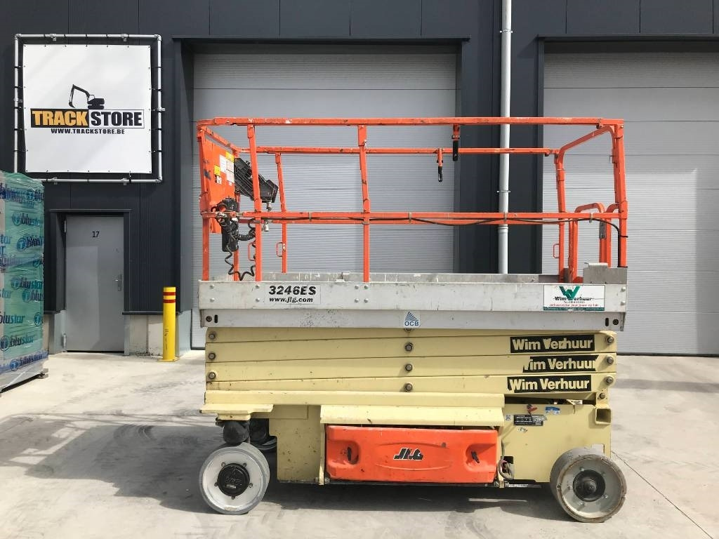 JLG 3246 ES - Máy nâng người hình kéo: hình 1 JLG 3246 ES - Máy nâng người hình kéo: hình 1