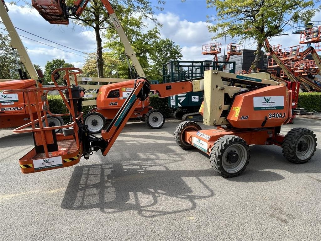 JLG 340AJ (4972) - Xe nâng người nhiều khớp nối: hình 2 JLG 340AJ (4972) - Xe nâng người nhiều khớp nối: hình 2