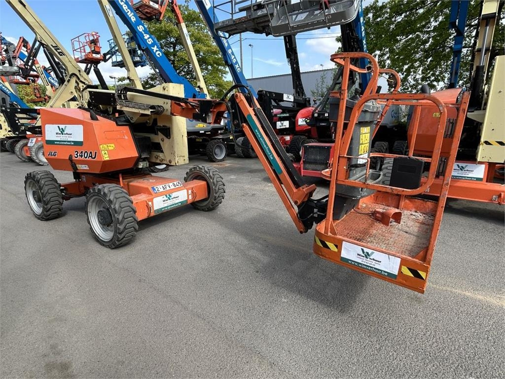 JLG 340AJ (4972) - Xe nâng người nhiều khớp nối: hình 3 JLG 340AJ (4972) - Xe nâng người nhiều khớp nối: hình 3