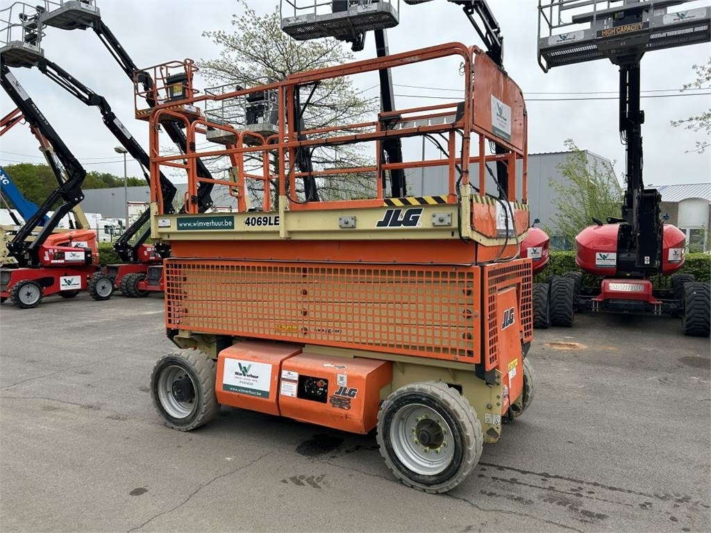 JLG 4069 LE (3614) - Máy nâng người hình kéo: hình 3 JLG 4069 LE (3614) - Máy nâng người hình kéo: hình 3