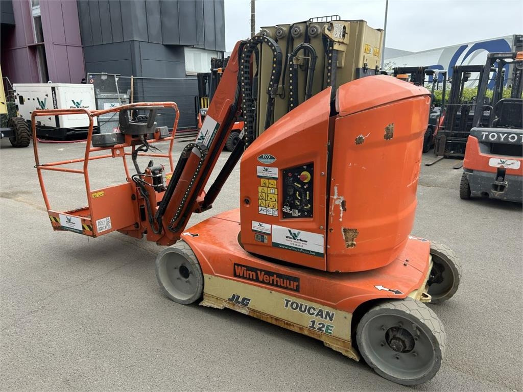 JLG Toucan 12E (1933) - Máy nâng người thẳng đứng: hình 2 JLG Toucan 12E (1933) - Máy nâng người thẳng đứng: hình 2