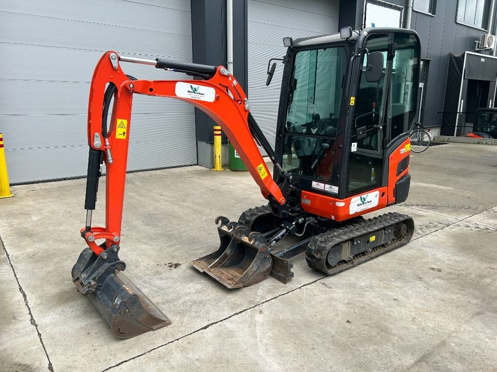 Kubota KX 019-4 - Máy xúc mini: hình 3 Kubota KX 019-4 - Máy xúc mini: hình 3